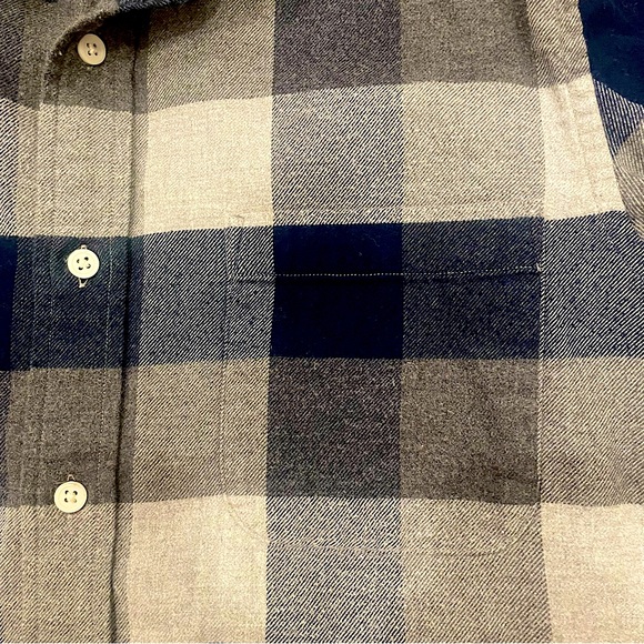 Muji Men’s Plaid Cotton Button-Down Shirt - Picture 3 of 5